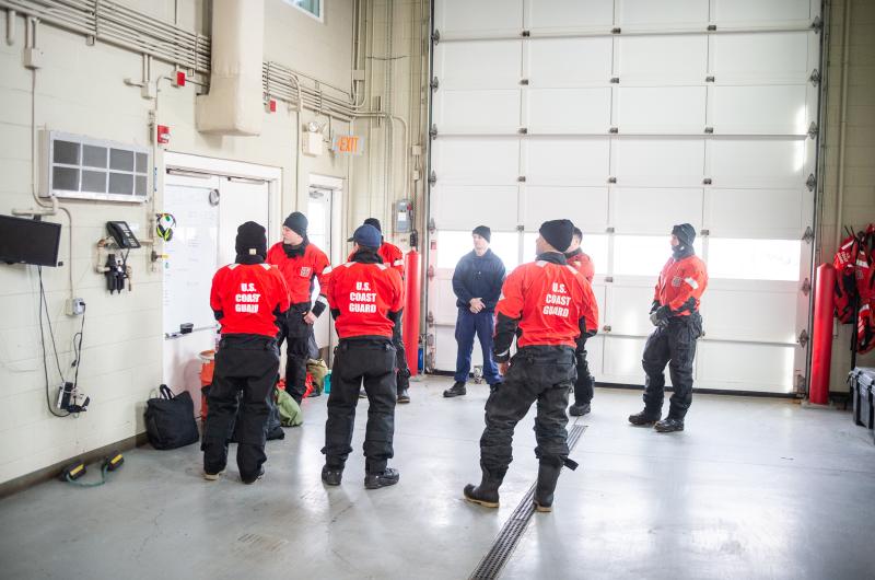 A risk assessment briefing before training operations.