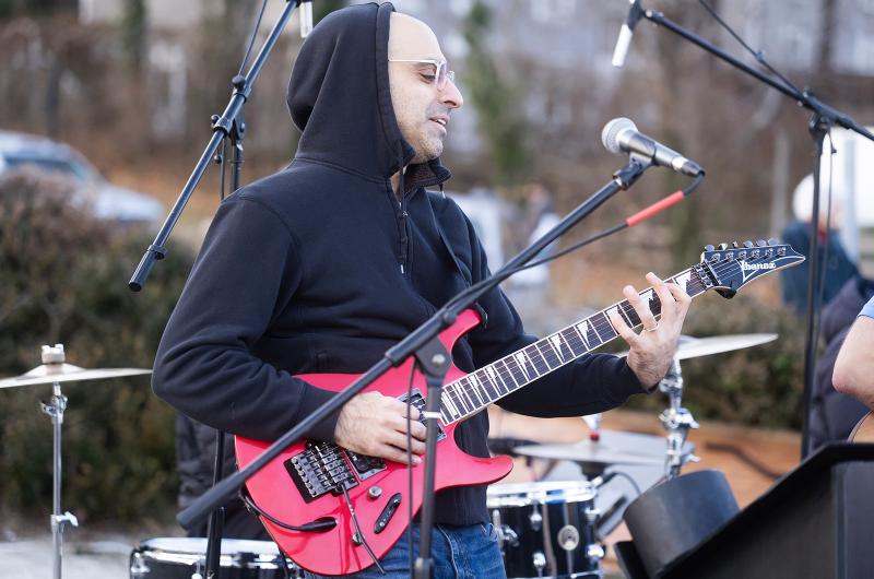 Shir Soul is a Jewish band from New York City.